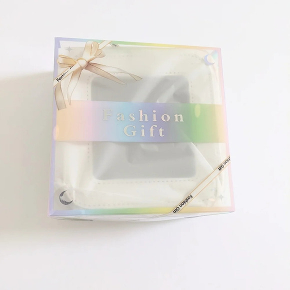 5"x5" Mini Makeup/Accessory Travel Case - Picture 1 of 8